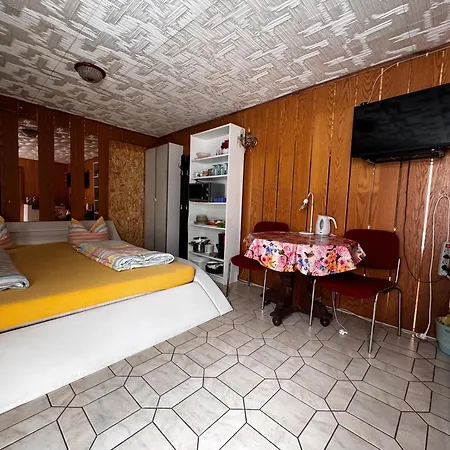 - Ferienapartments Im Spreewald - 15938 - 10 Min Bis Zum Tropical Island Golssen